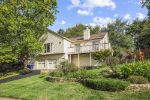 137 Governors Dr SW